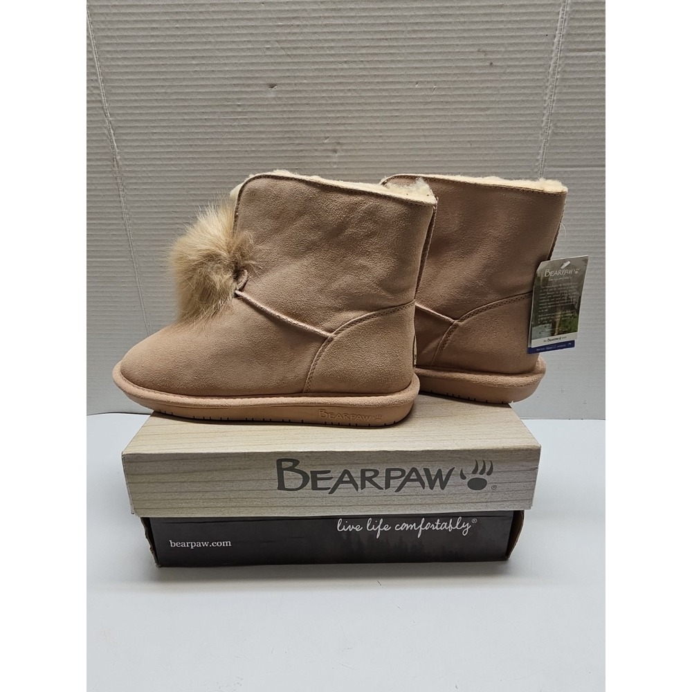 NEW IN BOX Bearpaw Libby‎ Blush Suede Sheepskin Water Resistant Pom Pom Boots 11